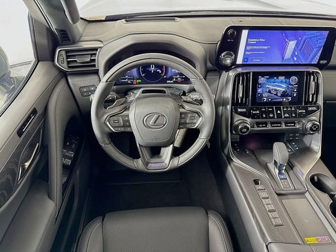 New 2026 Lexus LX 700h Luxury image 19