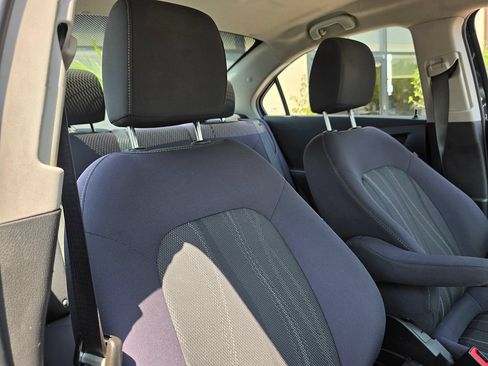 Used 2014 Chevrolet Sonic LT FWD image 16
