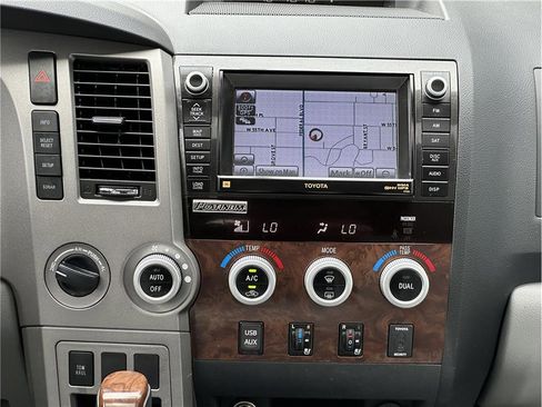 Used 2010 Toyota Tundra Limited AWD/4WD image 23