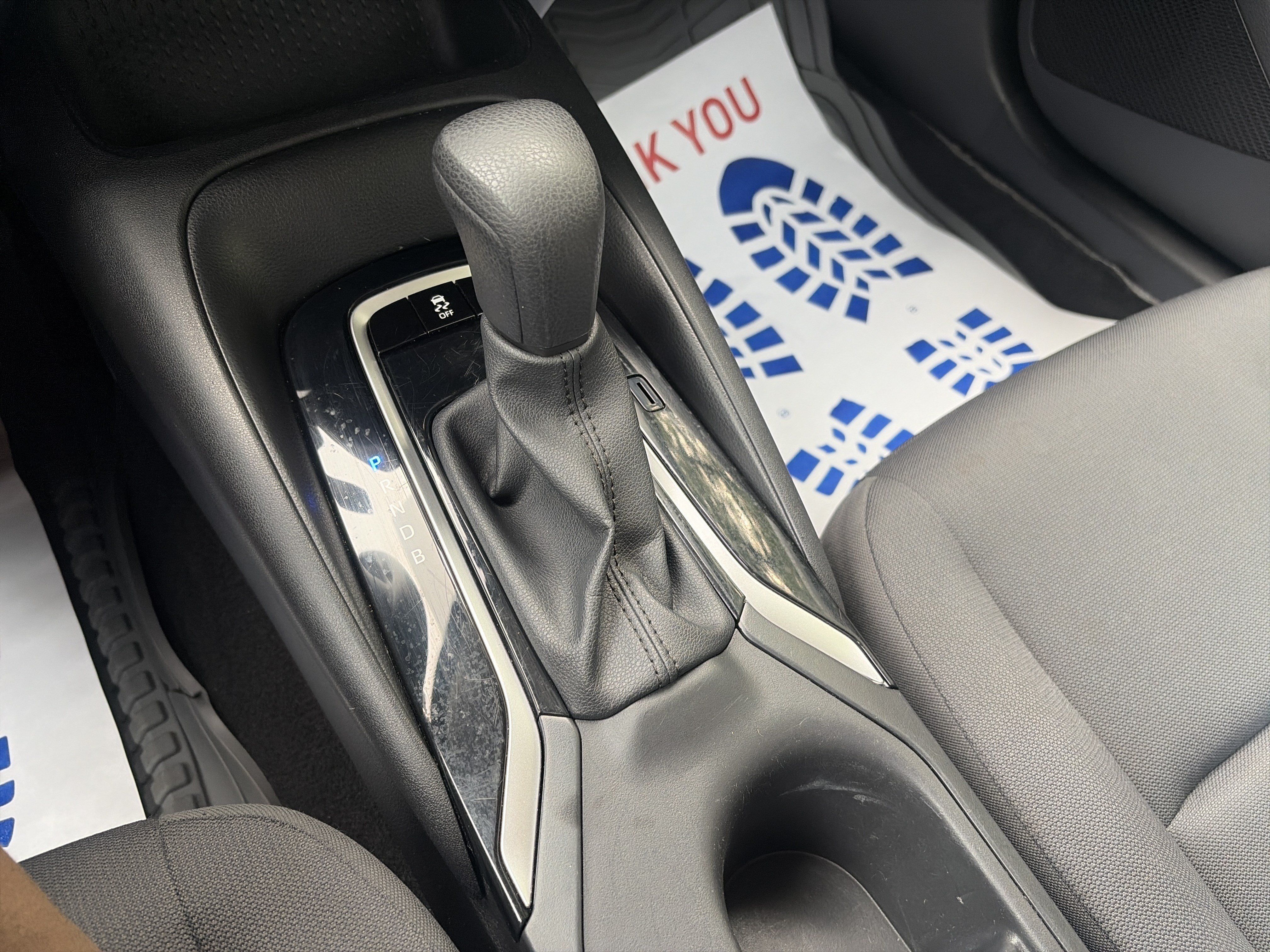 Used 2024 Toyota Corolla LE FWD image 31
