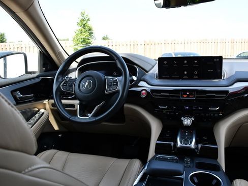 Used 2024 Acura MDX SH-AWD w/ Technology Package image 22