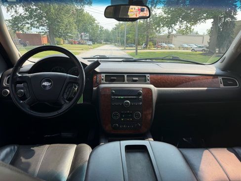 Used 2008 Chevrolet Tahoe LT w/ LT Preferred Equipment Group AWD/4WD image 12