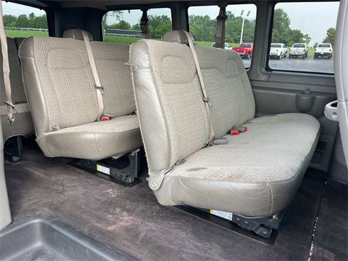 Used 2019 Chevrolet Express 3500 LT w/ LT Preferred Equipment Group image 20