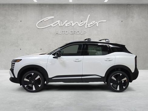 New 2026 Nissan Kicks SR FWD image 13