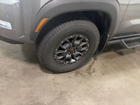 Used 2022 Nissan Frontier PRO-4X w/ Pro-4X Premium Package AWD/4WD image 9