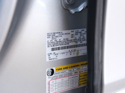 Used 2019 Lincoln Navigator Select w/ Technology Package image 48