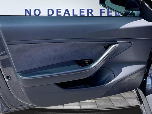 Used 2018 Tesla Model 3 Long Range image 19