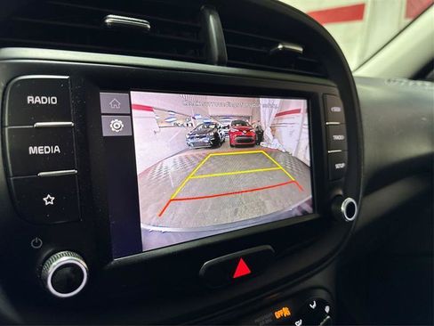 Used 2023 Kia Soul LX w/ Option Group 015 FWD image 27