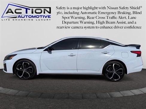 Used 2023 Nissan Altima 2.5 SR image 5