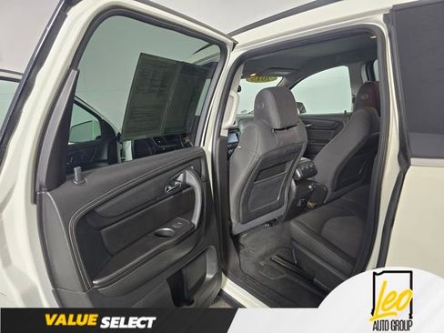 Used 2015 Chevrolet Traverse LT FWD image 17