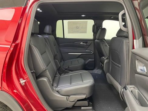 New 2026 Chevrolet Traverse LT w/ Sun and Wheel Package AWD/4WD image 15