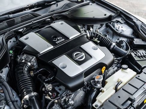 Used 2009 Nissan 370Z Coupe image 54