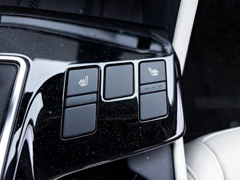 Used 2024 Kia Sportage EX FWD image 24