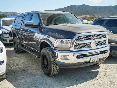 Used 2017 RAM 2500 Laramie AWD/4WD image 3