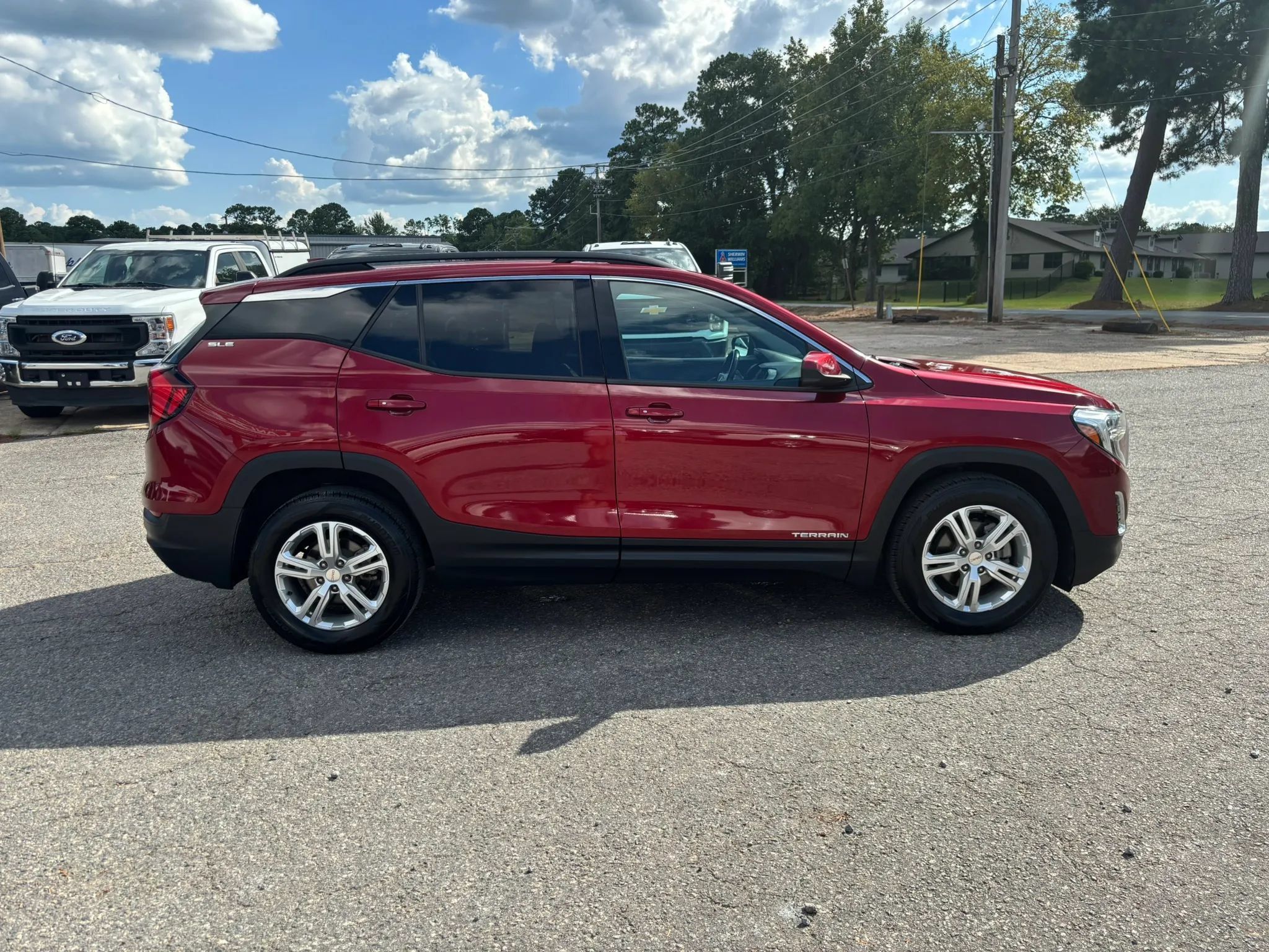 Used 2019 GMC Terrain SLE w/ Driver Convenience Package FWD image 6