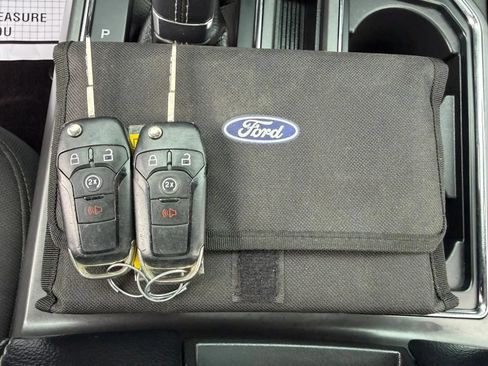 Used 2016 Ford F150 XLT w/ Equipment Group 302A Luxury AWD/4WD image 36