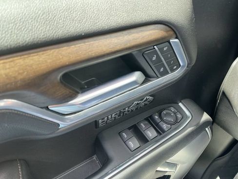 Used 2022 Chevrolet Silverado 1500 High Country w/ High Country Premium Package AWD/4WD image 13