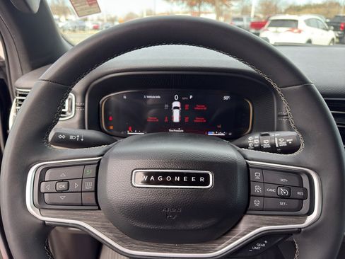 Used 2024 Jeep Wagoneer Series III image 20