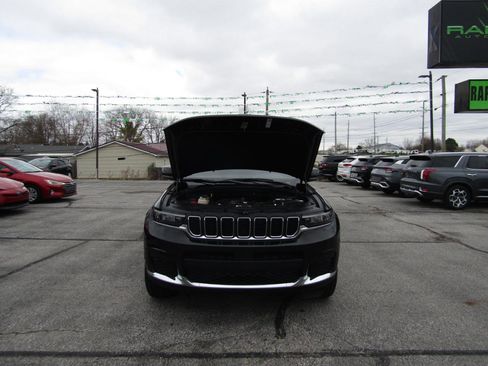 Used 2022 Jeep Grand Cherokee L Laredo w/ Luxury Tech Group I AWD/4WD image 29