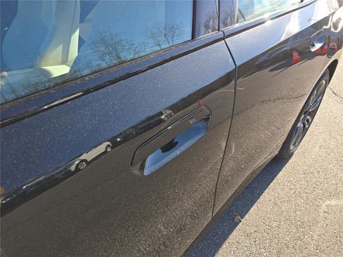 New 2026 BMW 530i xDrive w/ M Sport Package AWD/4WD image 13