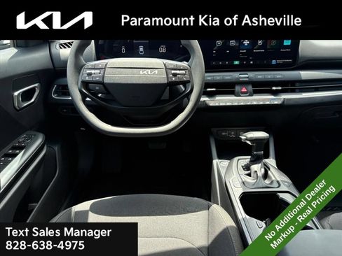 New 2026 Kia K4 FWD image 22