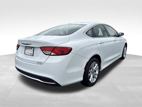 Used 2016 Chrysler 200 Limited w/ Convenience Group FWD image 3
