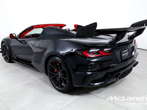 Used 2026 Chevrolet Corvette ZR1 w/ ZR1 Carbon Fiber Aero Package RWD image 7