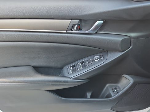 Used 2020 Honda Accord LX image 30
