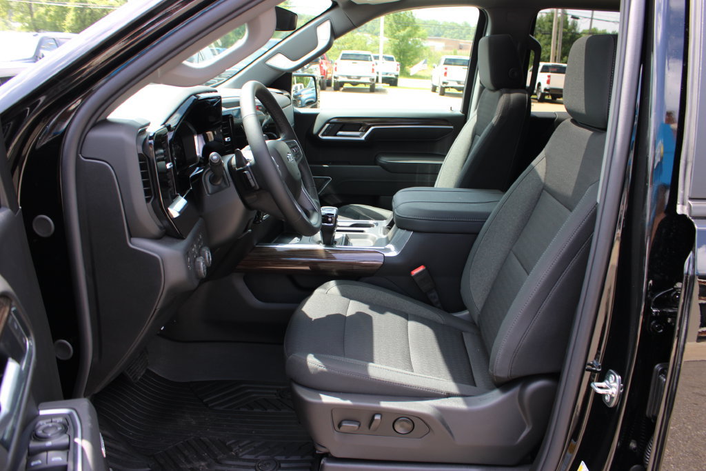 New 2026 Chevrolet Silverado 1500 RST w/ Safety Package AWD/4WD image 15
