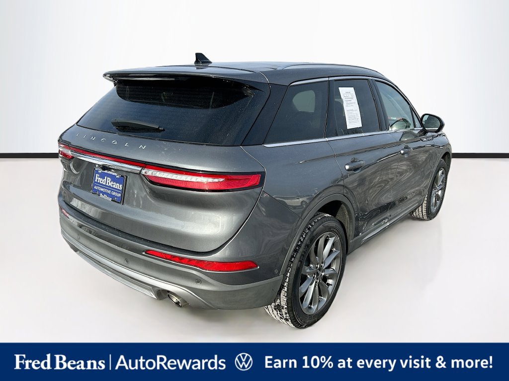 Used 2022 Lincoln Corsair AWD w/ Premium Package image 9
