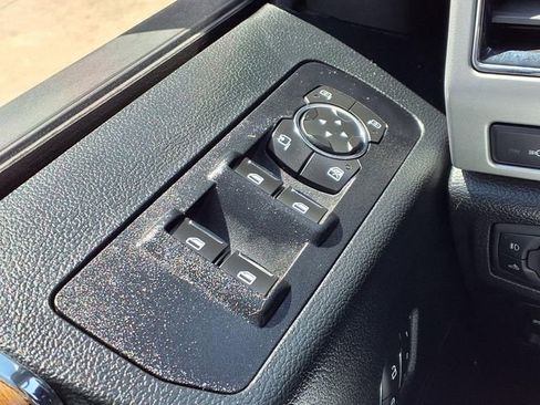 Used 2019 Ford F150 Lariat AWD/4WD image 18