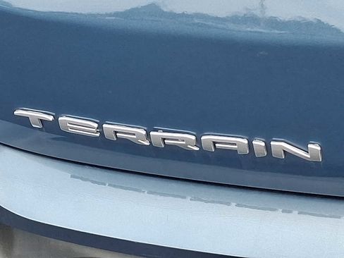 Certified 2024 GMC Terrain SLE image 27