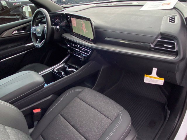 Used 2026 Chevrolet Traverse LT w/ LPO, Floor Liner Package FWD image 23