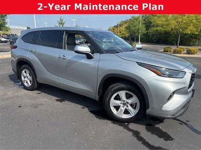 Used 2022 Toyota Highlander LE