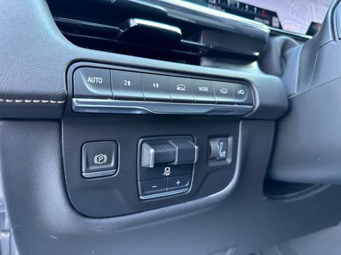 Used 2023 Cadillac Escalade Sport w/ LPO, ONYX Package image 30