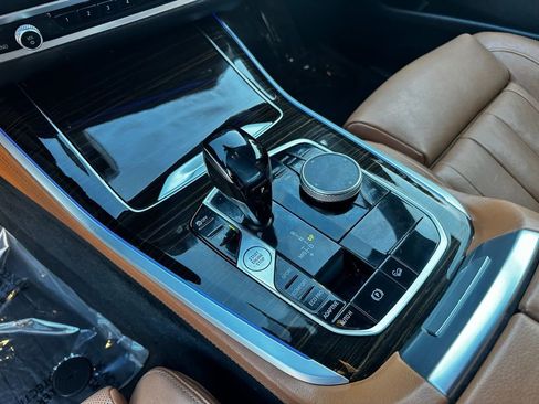 Used 2021 BMW X5 xDrive40i w/ Premium Package image 22