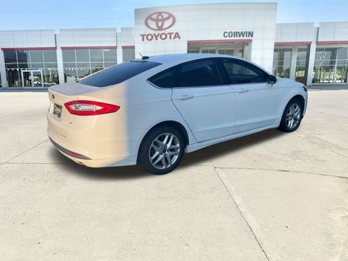 Used 2016 Ford Fusion SE FWD image 5