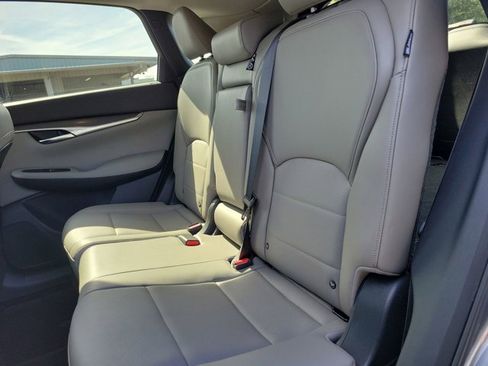 Used 2024 INFINITI QX50 Luxe image 20