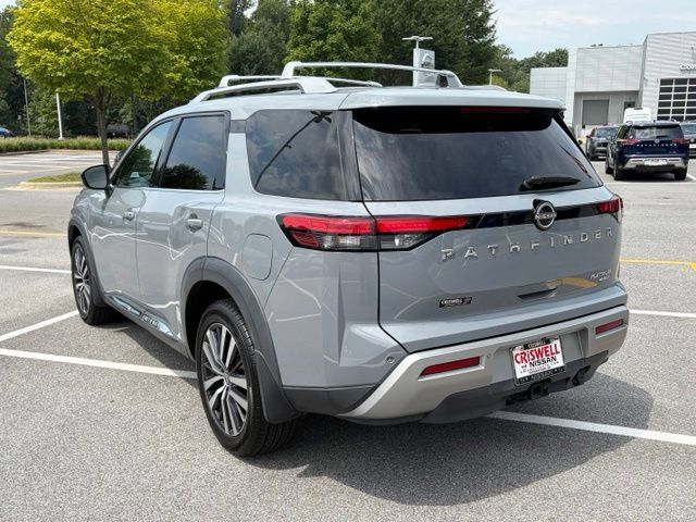 Certified 2022 Nissan Pathfinder Platinum w/ Cargo Package AWD/4WD image 5