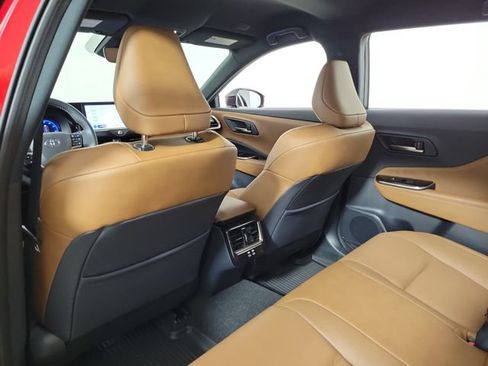 Used 2025 Toyota Crown Signia AWD/4WD image 11
