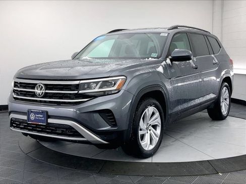 Used 2023 Volkswagen Atlas SE AWD/4WD image 2