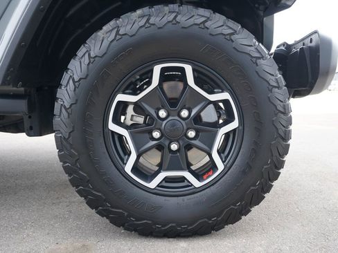 Used 2023 Jeep Wrangler Unlimited Rubicon image 32