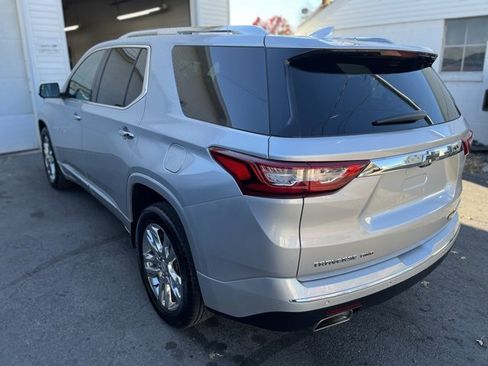 Used 2020 Chevrolet Traverse High Country image 5