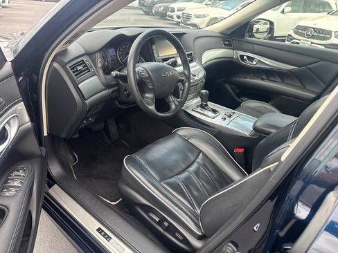 Used 2016 INFINITI Q70 3.7 RWD image 9