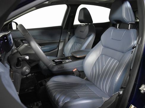 Certified 2023 Nissan Ariya image 9