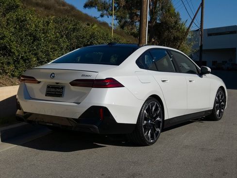 New 2026 BMW 530i w/ Executive Package image 5