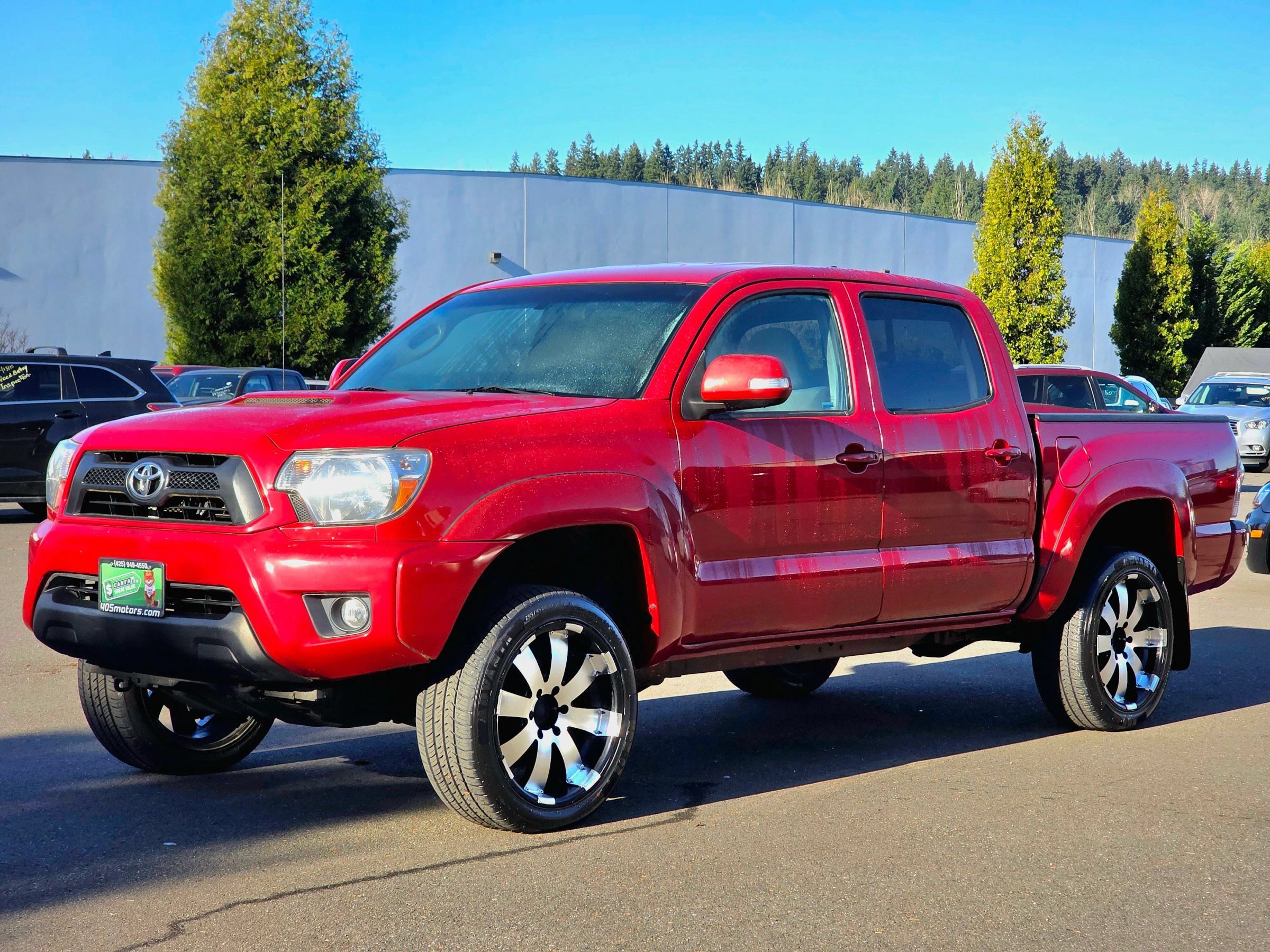 Used 2015 Toyota Tacoma 4x4 Double Cab w/ TRD Sport Package image 3