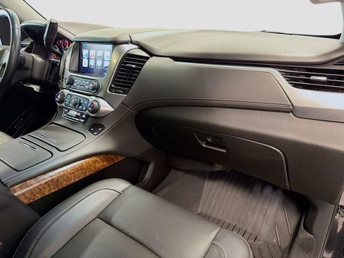 Used 2019 Chevrolet Tahoe Premier AWD/4WD image 34