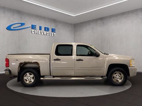 Used 2008 Chevrolet Silverado 1500 LT w/ Power Pack Plus AWD/4WD image 14