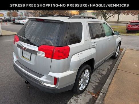 Used 2017 GMC Terrain SLE w/ Convenience Package image 2